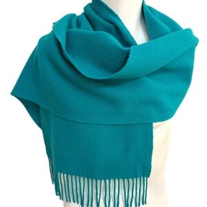 Holt Renfrew 100% Lambswool Scarf 🏴󠁧󠁢󠁳󠁣󠁴󠁿– Made in Scotland